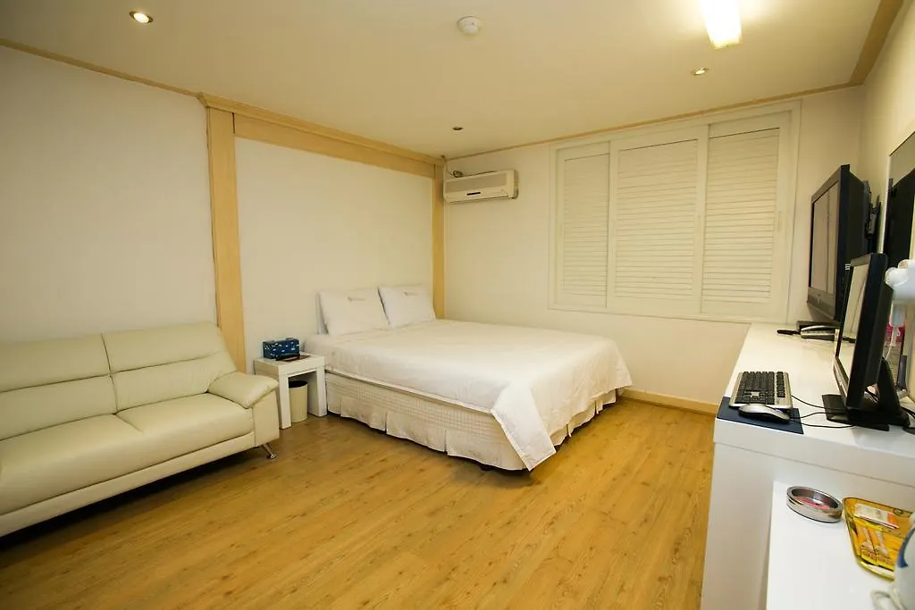 Busan Orange Hotel